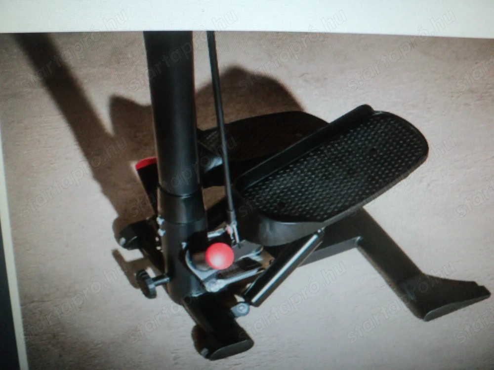 Helyhiány miatt eladó