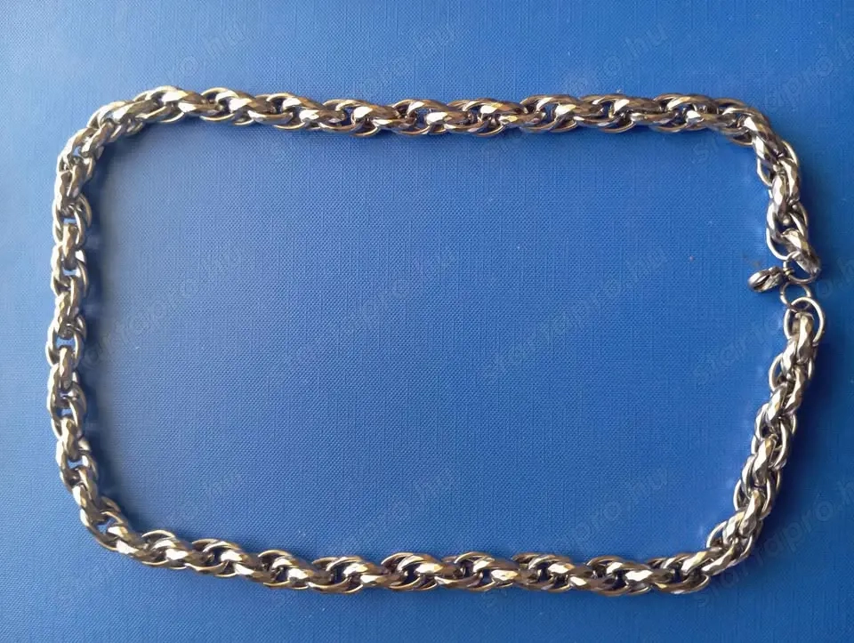 eladó 3 db vastag nyaklánc