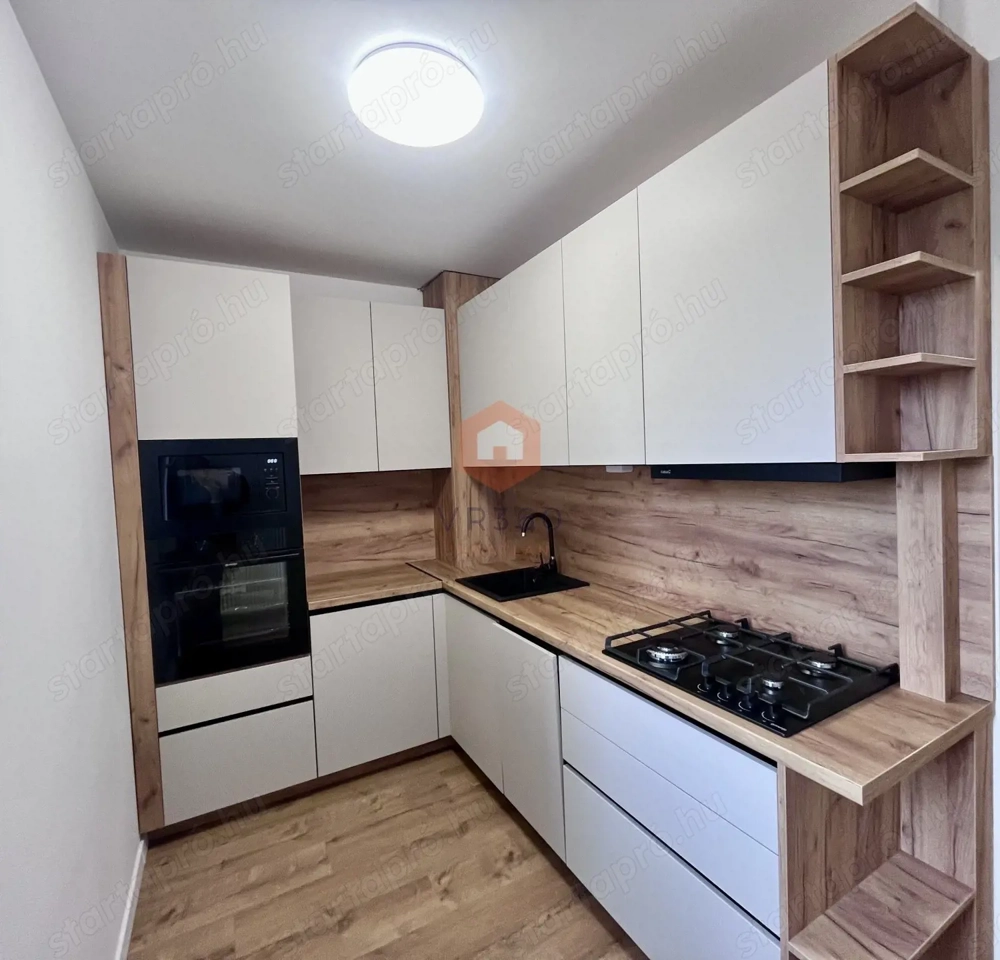 Frissen felújított Péchy Blanka téri lakás