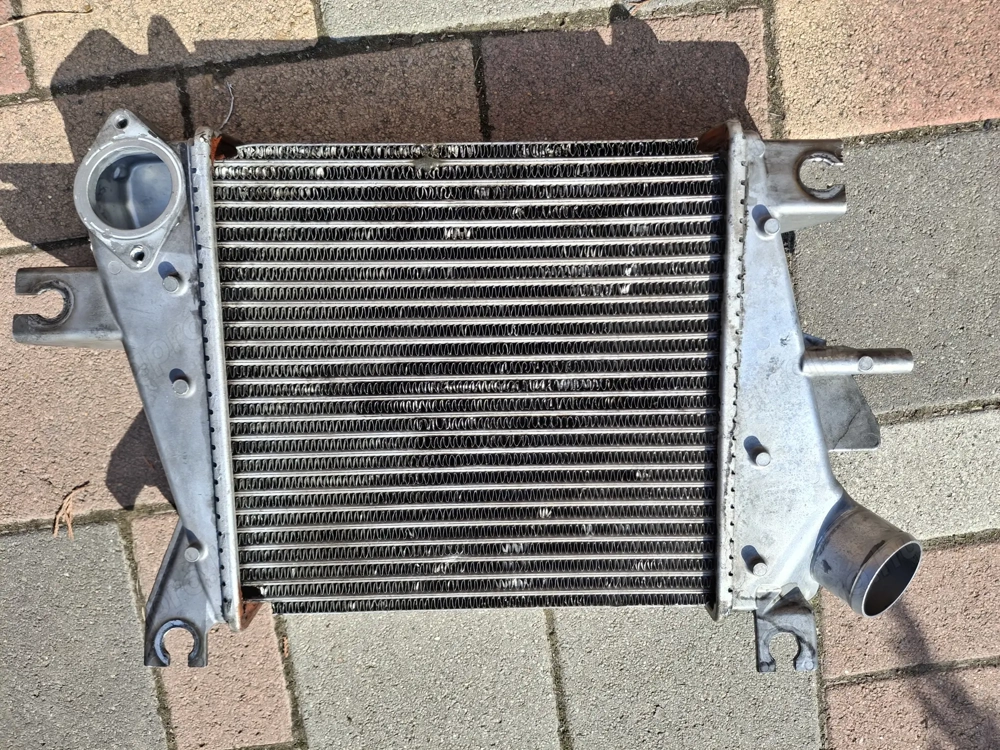 Nissan X-Trail T 30  használt levegő hűtő (intercooler) eladó