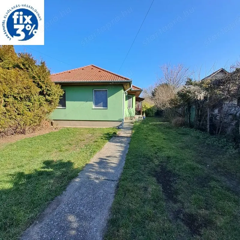 Monoron 76 m2-es, 3 szoba+nappalis családi ház 600 m2 telekkel 
