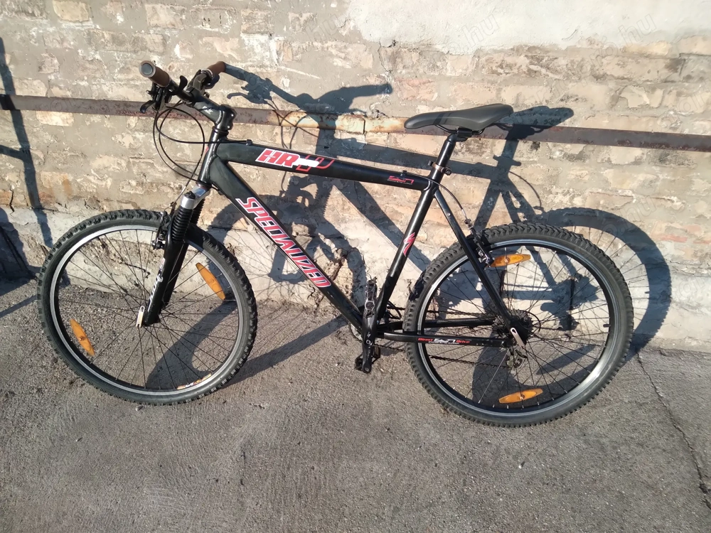 Specialized HardRock Pro vázra épített kerékpár eladó