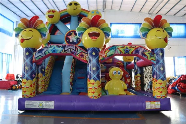 Eladó Emoji Csúszdás Ugráló