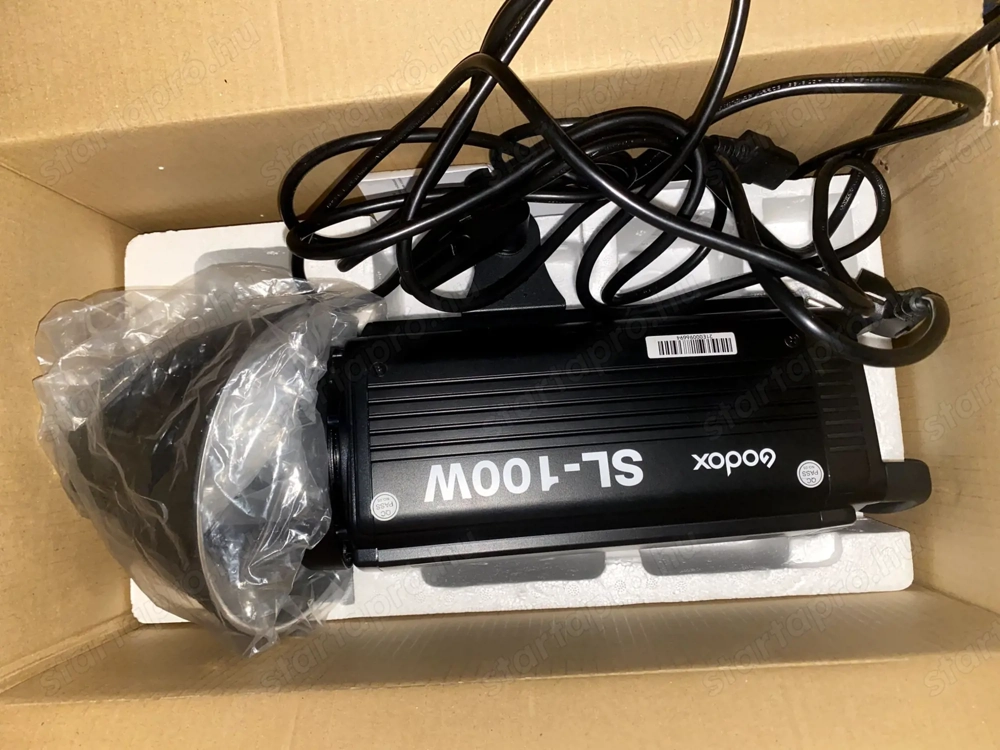 Garanciális ! Godox SL100W LED fény