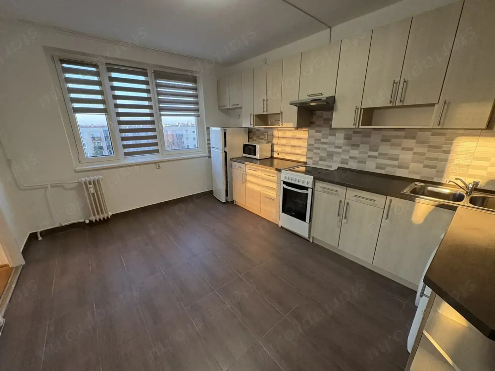 Nyíregyházán a Toldi utcában, 2 szobás lakás kiadó!