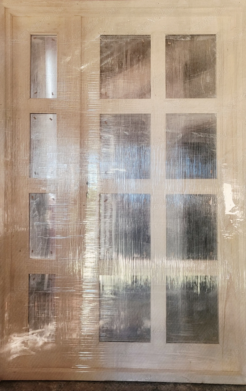 Bejárati ajtó 210x139cm elmaradt épités miatt eladó.Vadonatúj !!