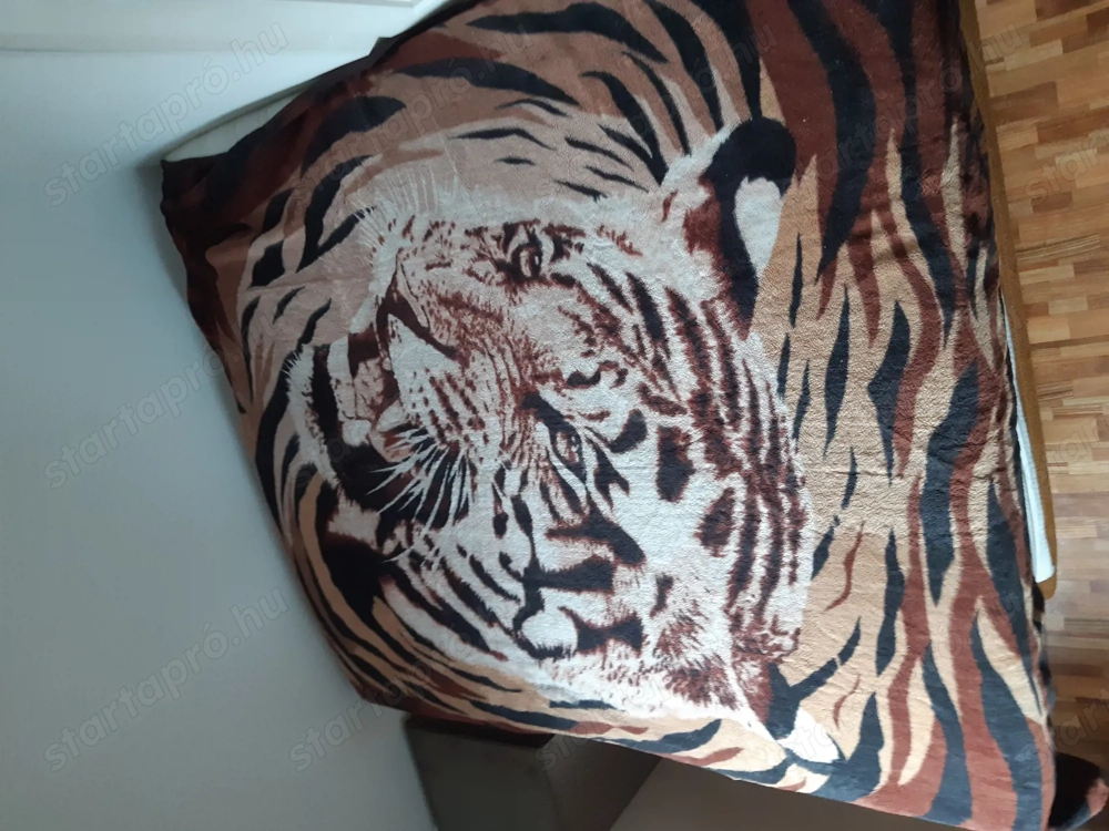 Tigris mintás ágytakaró pléd 220x200cm
