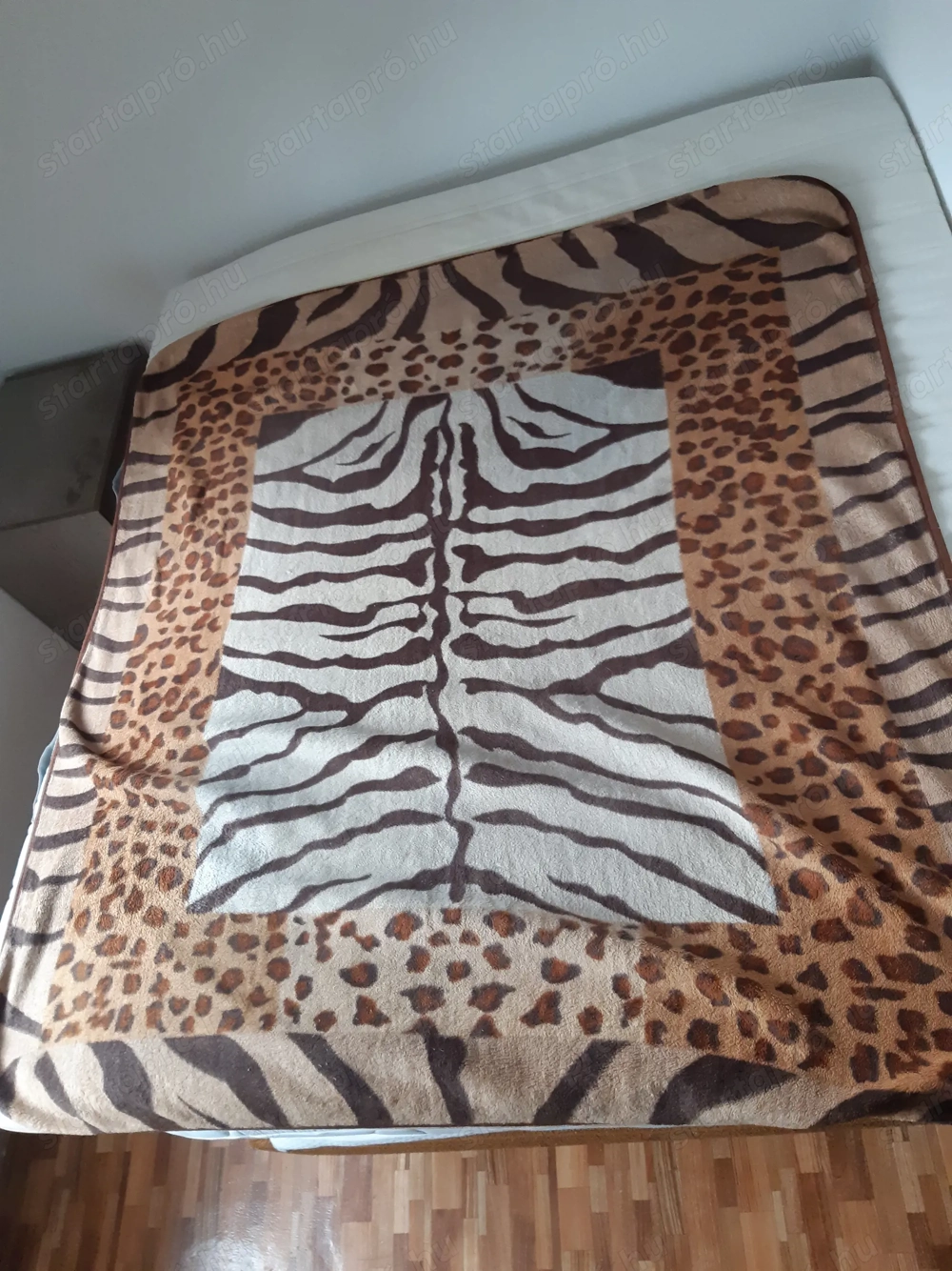 Tigris mintás ágytakaró pléd 160x200cm