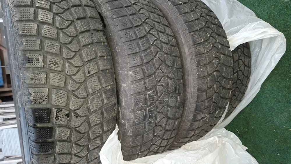 HAIDA Téli gumi 4db ár db 235 60R 18"