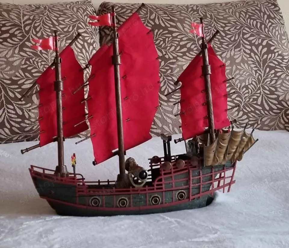 Mega Bloks Pirates of the Caribbean Empress