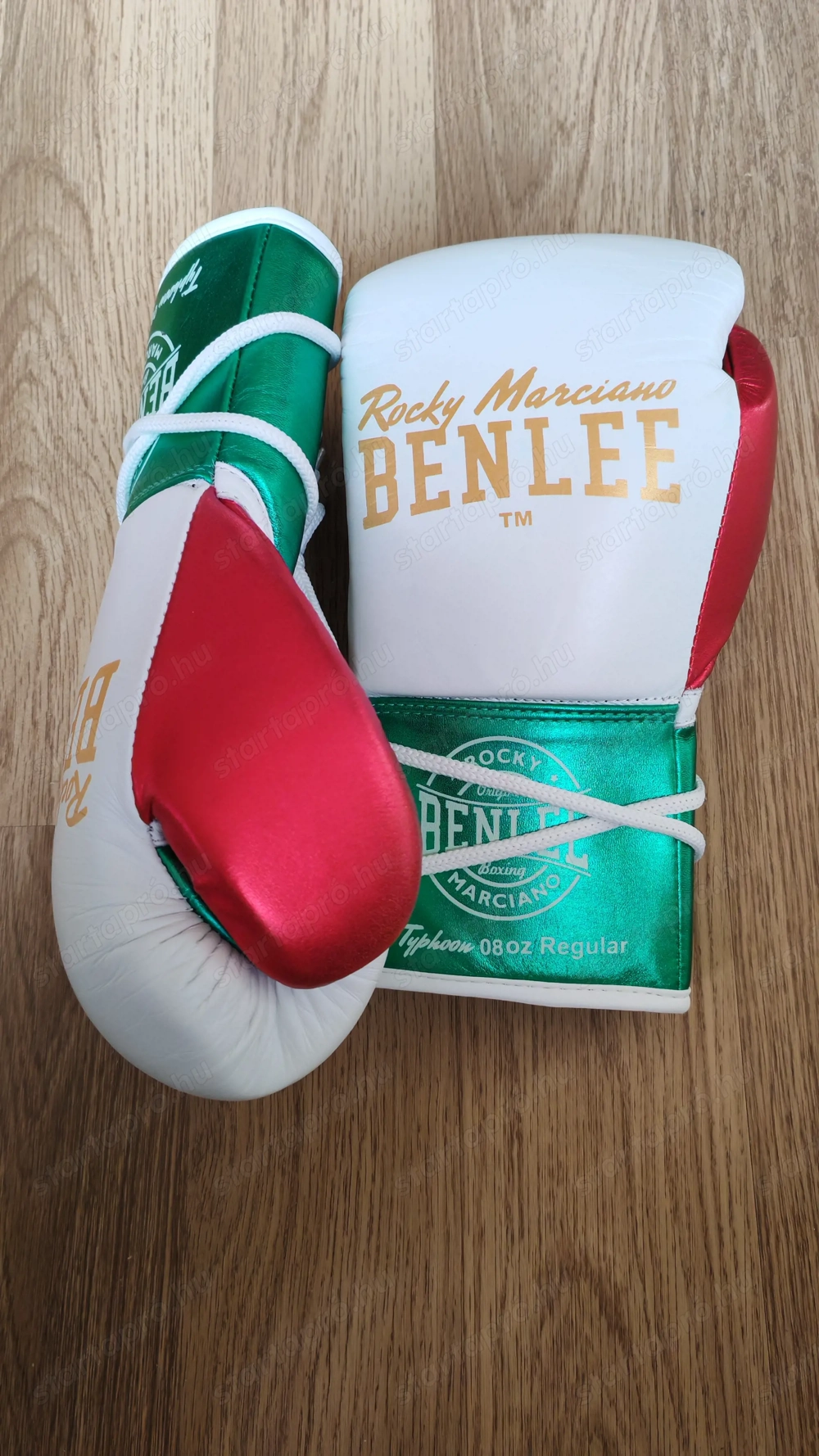 Boxkesztyű,Benlee Typhoon 8oz
