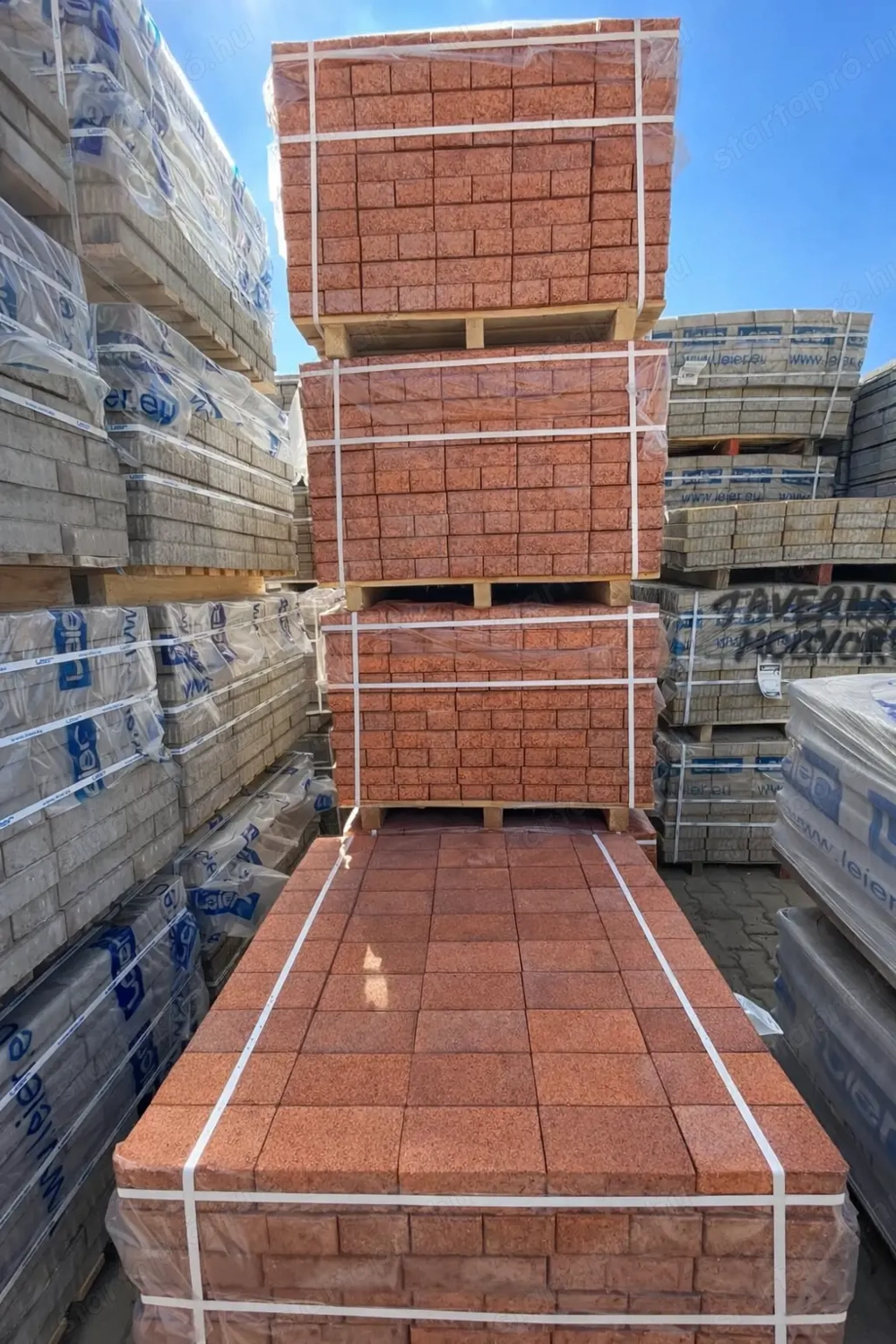 TÉRKŐ ELADÓ KÖZVETLENÜL CÉGÜNKTŐL!  Vadonatúj térkövek már 2.500 Ft m -től