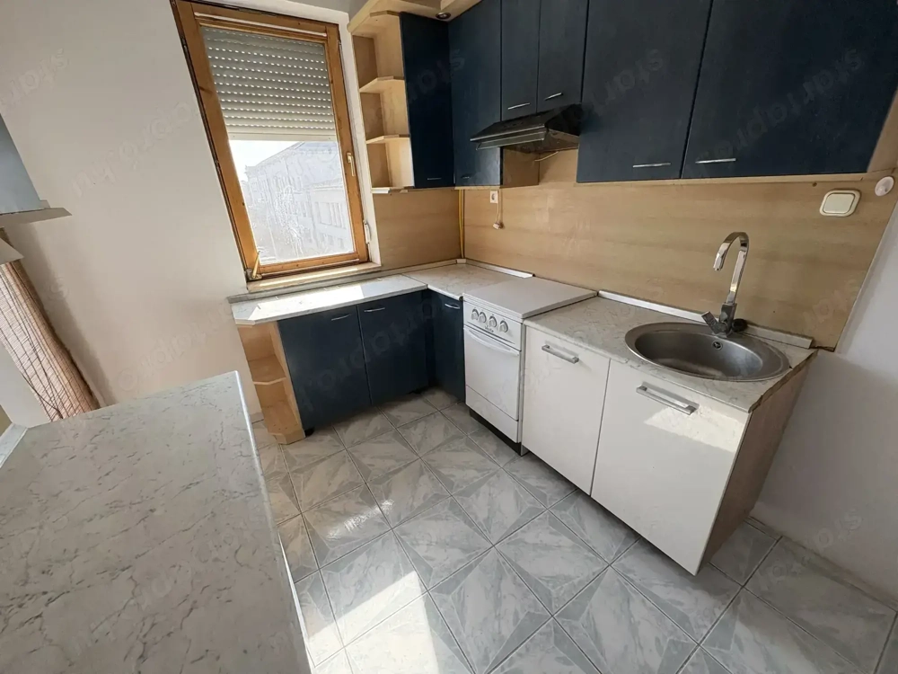 Nyíregyházán a Tavasz utcában, nappali+2 szobás lakás kiadó!