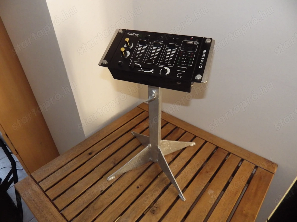 Keverő DJ Ibiza DJ21 USB  