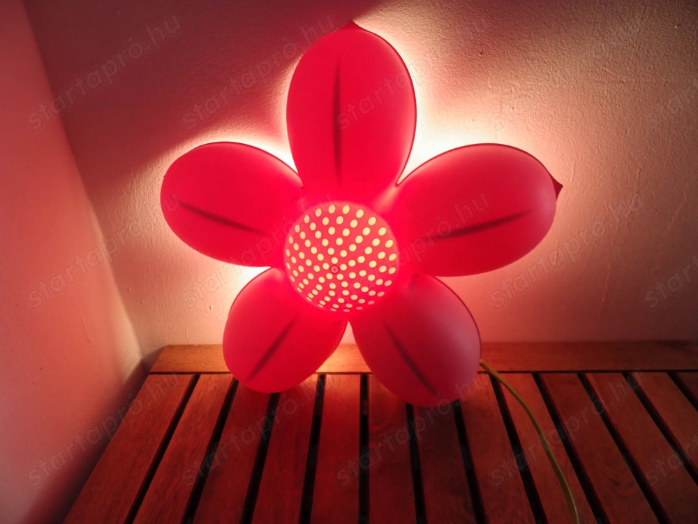 IKEA Gyerekszoba lámpa.  Siófok  Hibátlan állapotban!  Siófokon!  Ne írj! Hívhatsz telefonon vagy Wh