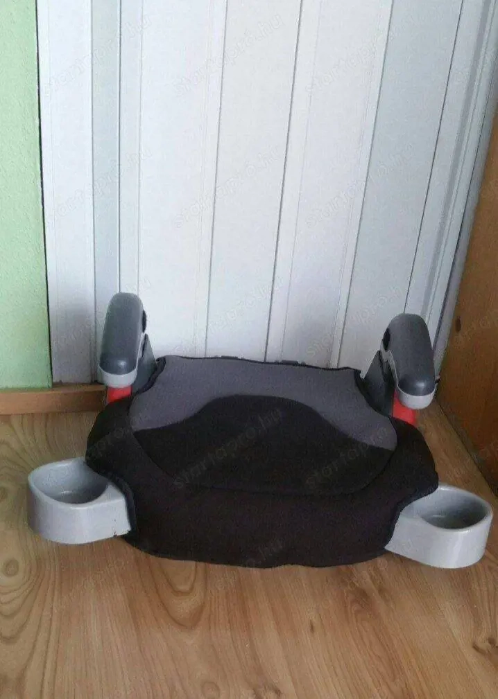 15-36kg biztonsági gyerek ülésmagasító 2 pohártartó karfák   Made in USA