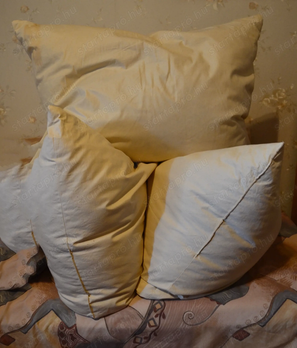 Eladó 3 db felújított tollpárna. (50x90 cm). Dunakeszin