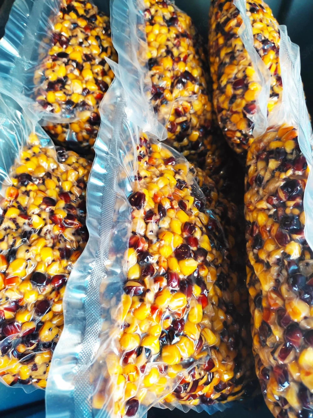 Kézműves prémium horgász etetőanyagok  - magmixek Aurora Baits