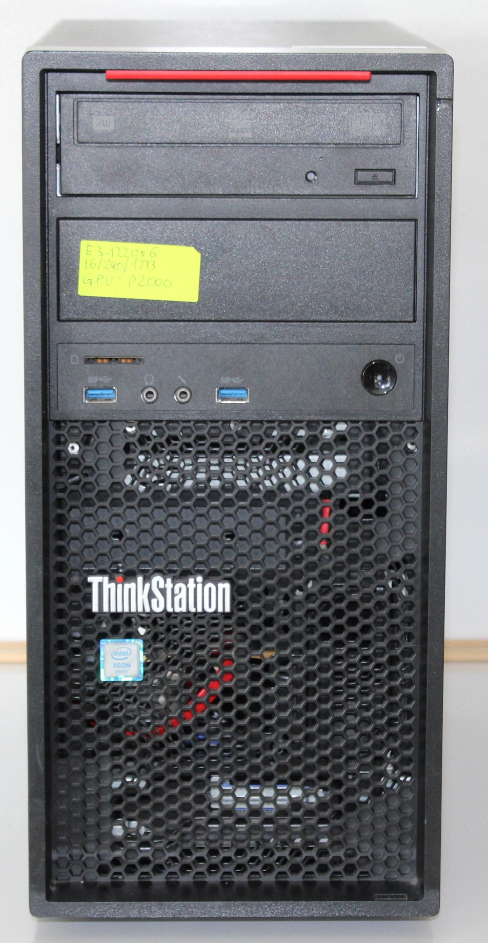 Lenovo P320 munkaállomás E3-1220   16 GB RAM   240 GB SSD + 1 TB HDD