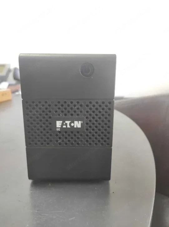 Eaton 5E 650I szünetmentes tápegység (UPS) új akkumulátorral