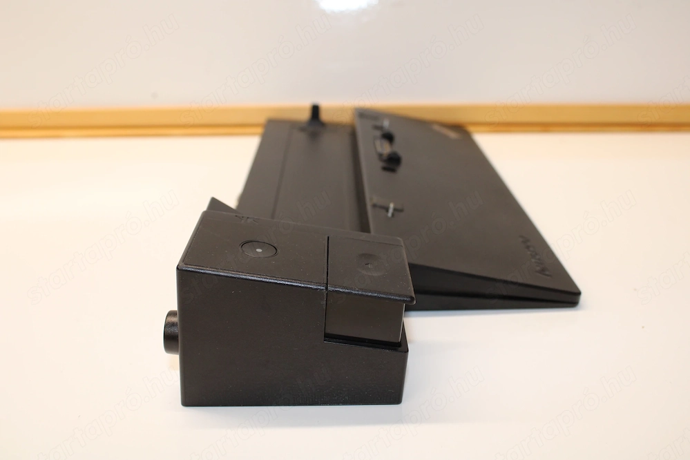 Lenovo ThinkPad Basic Dock 40A0 dokkoló állomás
