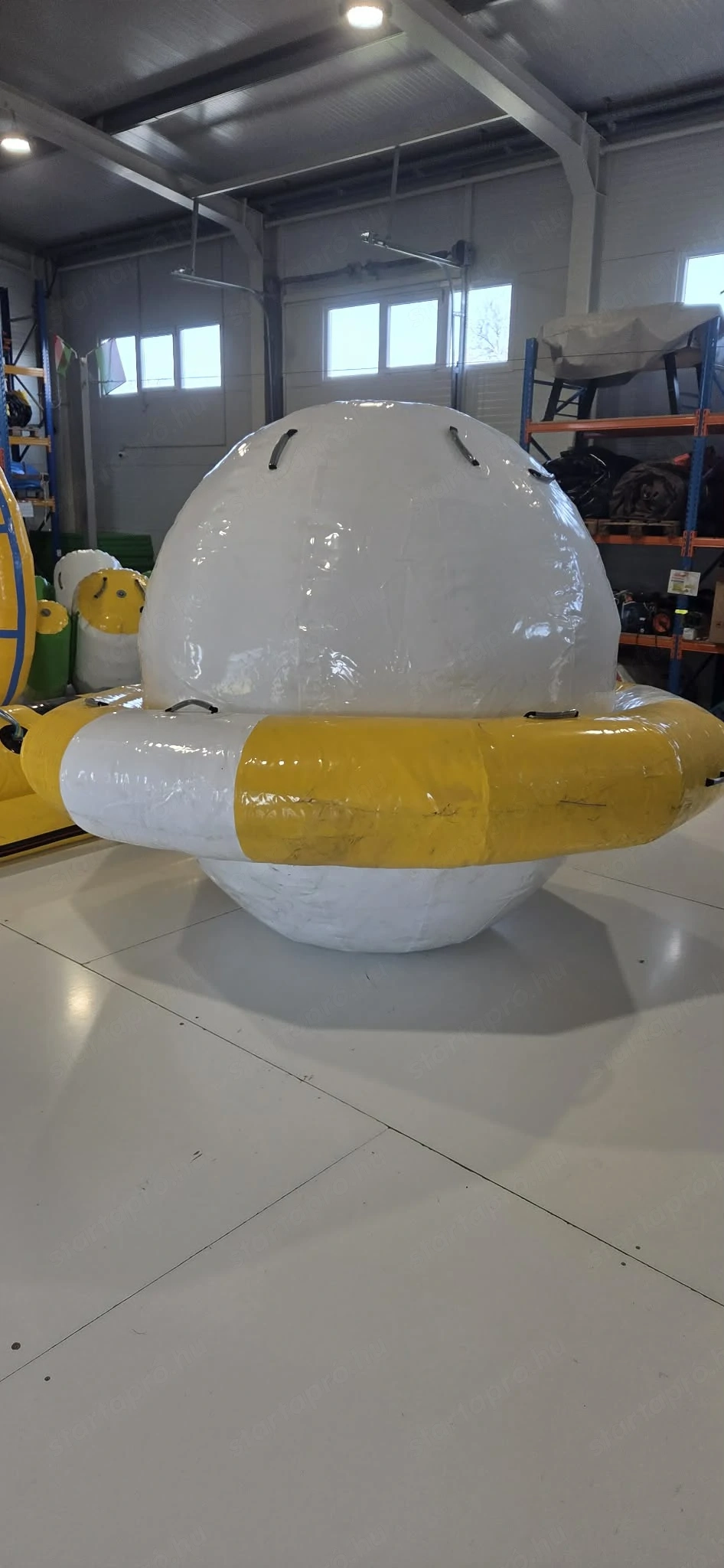 Eladó Vízi Mászó Dóm