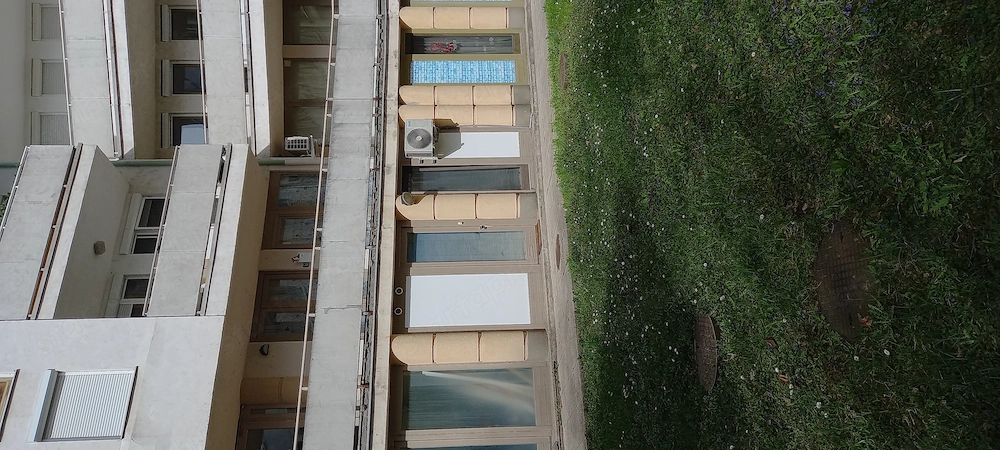 Kiadó Sopron központi helyén 10 nm-es minigarzon