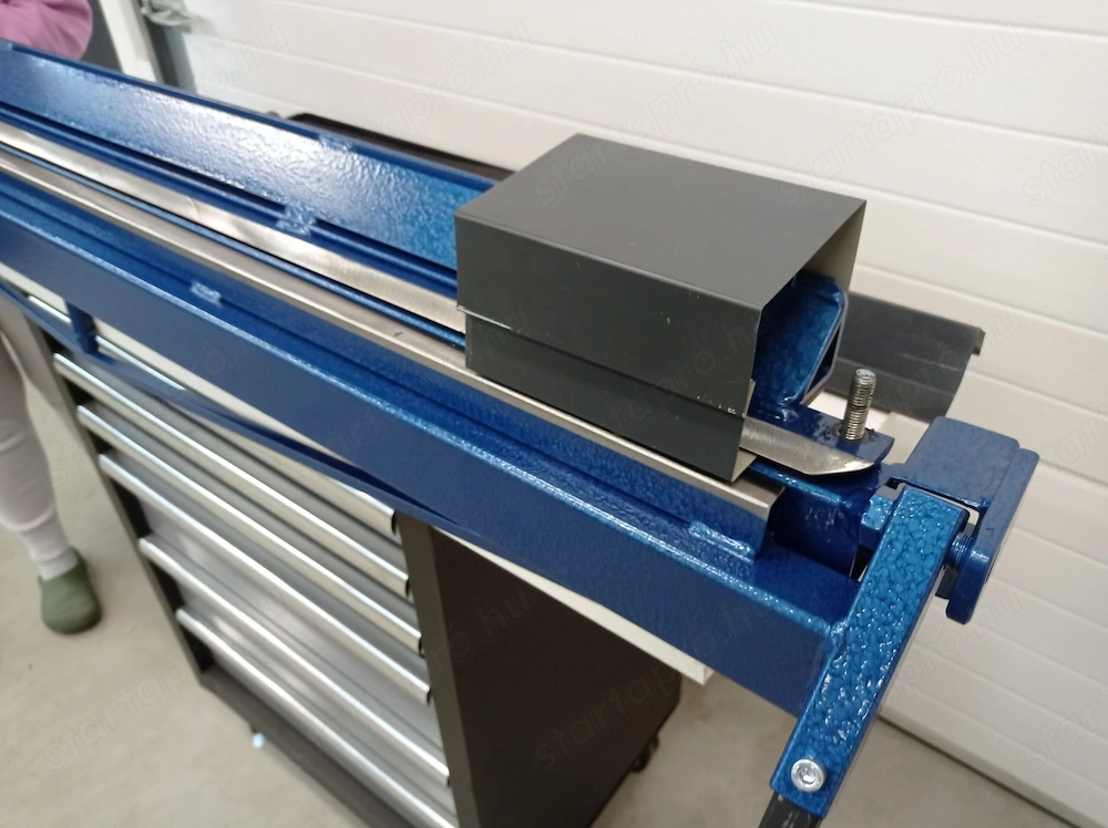 Elhajlító 1250mm 1,0 mm