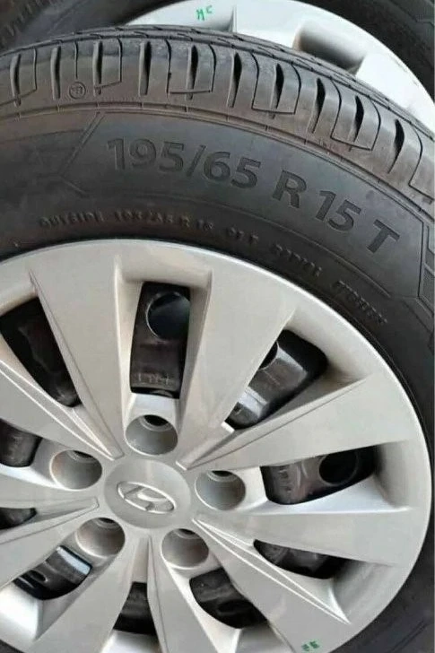 HYUNDAI I30 nyári gumi szett
