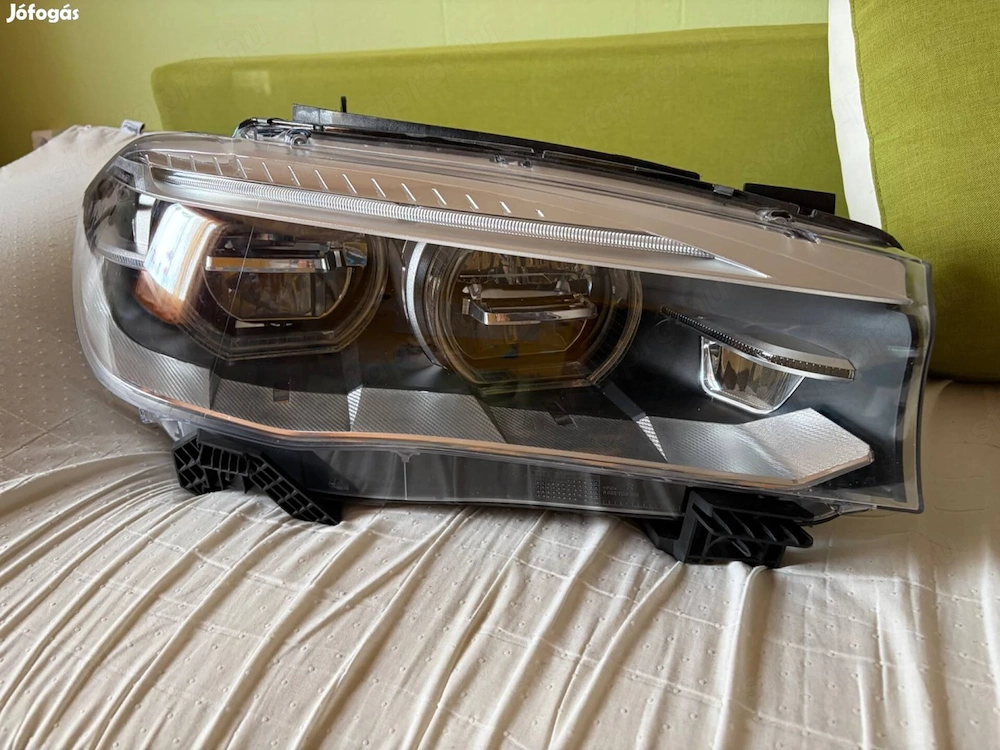 BMW F15 Adaptiv full led fényszóró jobbos 7 410 684 posta megoldható