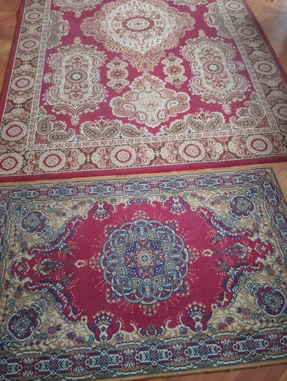 Szőnyegek hagyatékból sürgősen eladók