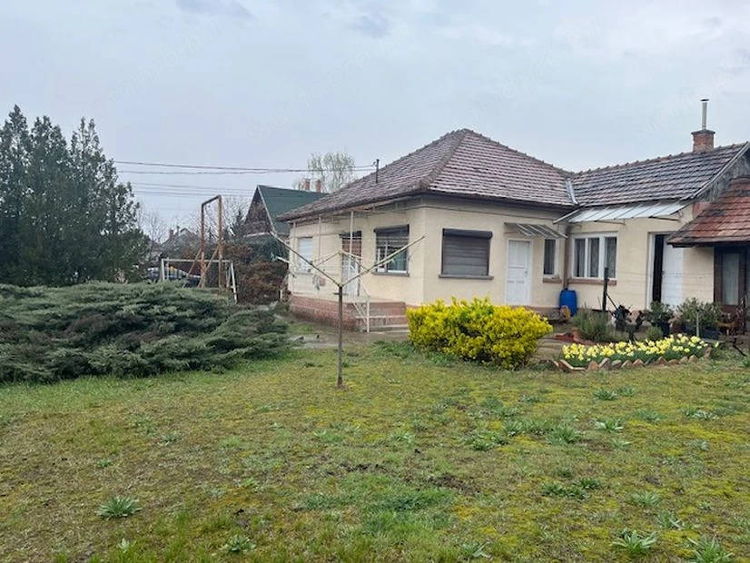 Dunaharaszti Felsőn földszintes 3 szobás családiház 870 nm telekkel eladó