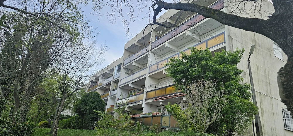 Panorámás erkély, különleges adottságok   otthon, amit a saját stílusára formálhat