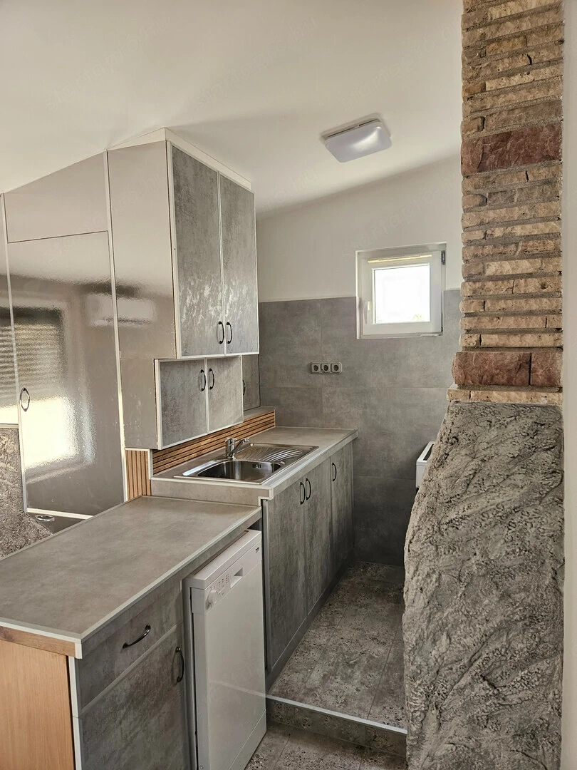 Csendes menedék, nyaraló Győr-Sashegyen!