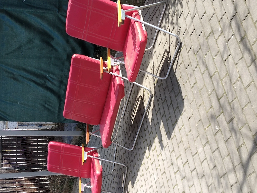 kerti székek összecsukható.