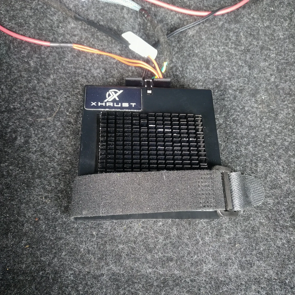 Xhaust kipufogó hanggenerátor 