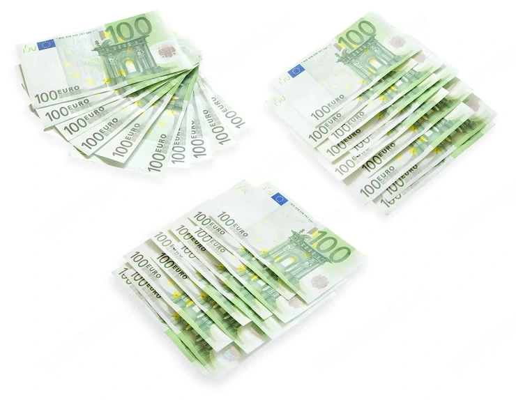 Kölcsönök: Beruházások projektekhez 10 000 eurótól 450 000 000 euróig   