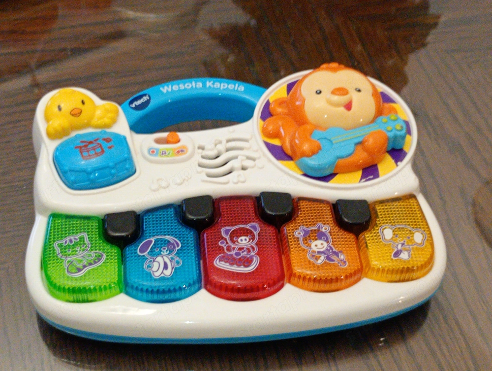 elado VTech Weso a Kapela (magyarul: Vidám Zenekar) néven ismert interaktív zenei készségfejlesztő j