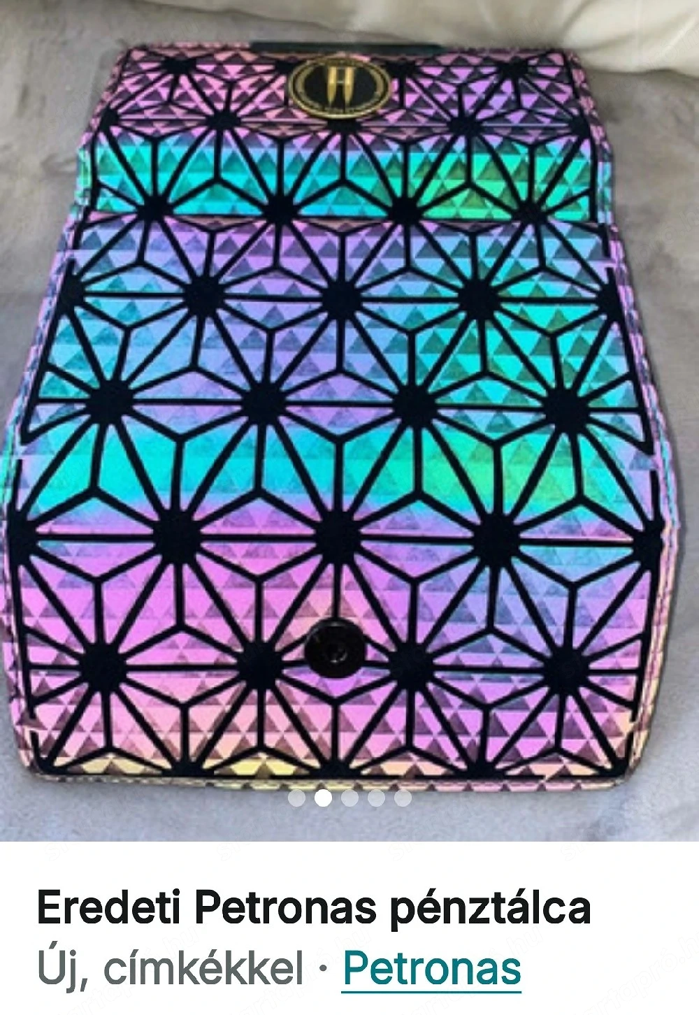 Eladó eredeti ,új ,Petronas pénztálca