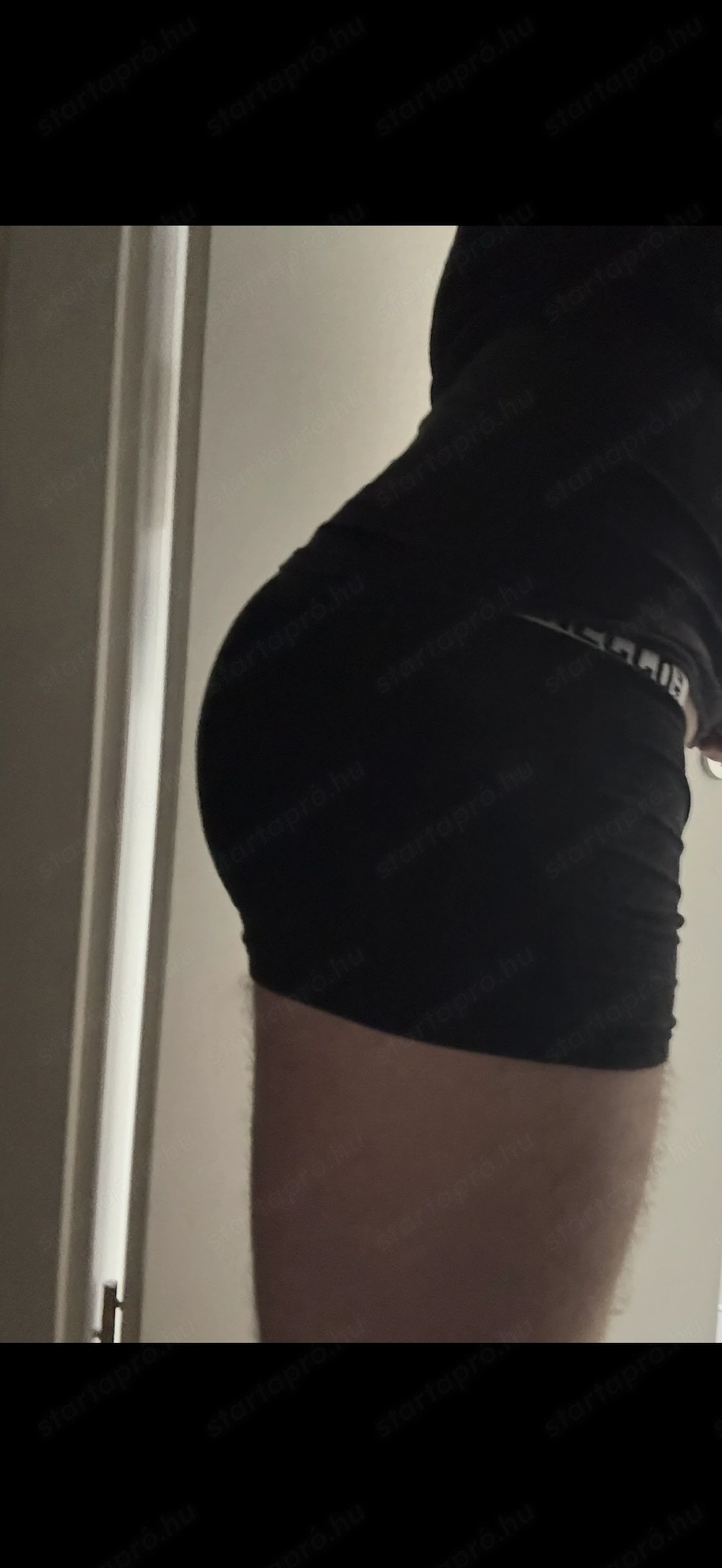 Élvezkedj fiatal fiúval ahogy szeretnél