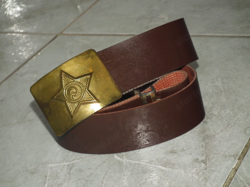 Szép barna réz csatos katonai öv a szovjet érából CCCP