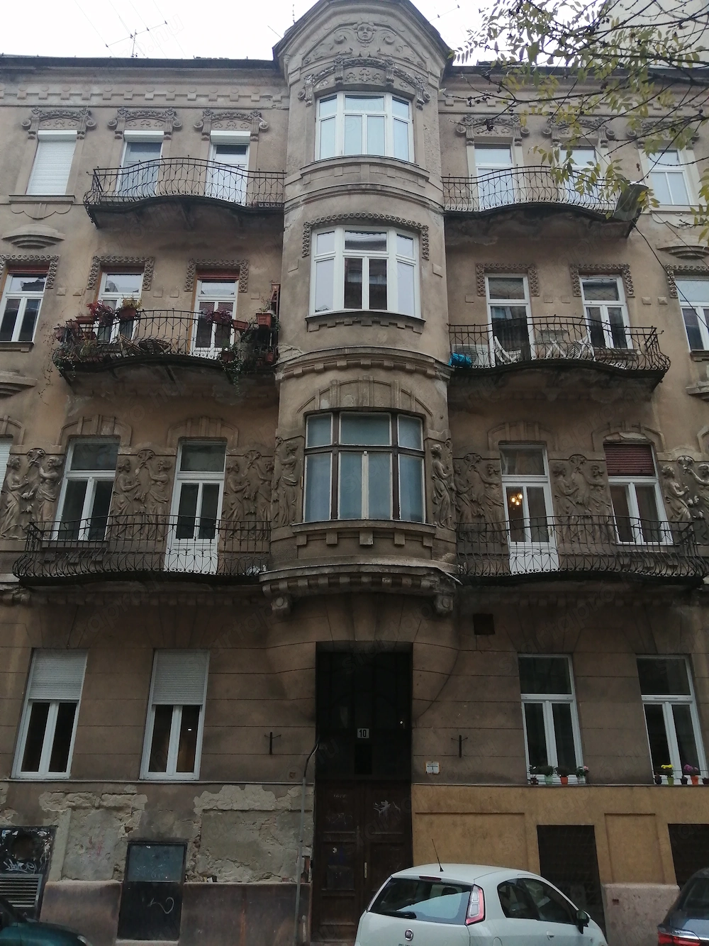 Tulajdonostól eladó 3 szobás, tehermentes, kiváló adottságú lakás a Műegyetem közelében!