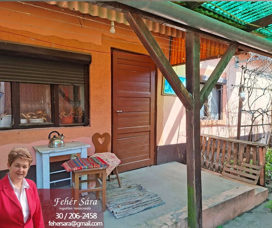 Eladó tanya Lakiteleken.