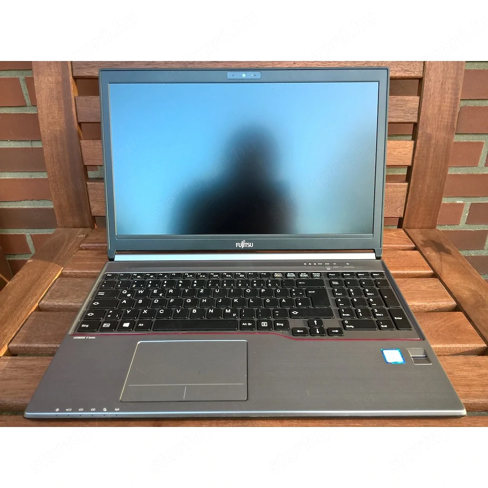 Felújított notebook: Fujitsu LIFEBOOK E756 -Dr-PC-nél
