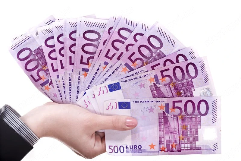 Hitelek: és befektetések gazdálkodók, ipar és ingatlanpiac számára: 11 000 eurótól 265 000 000 eurói