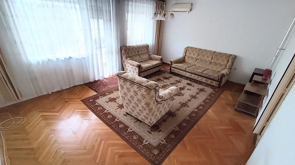 Szekszárd Herman Ottó utcában 64 m2 lakás + garázs eladó