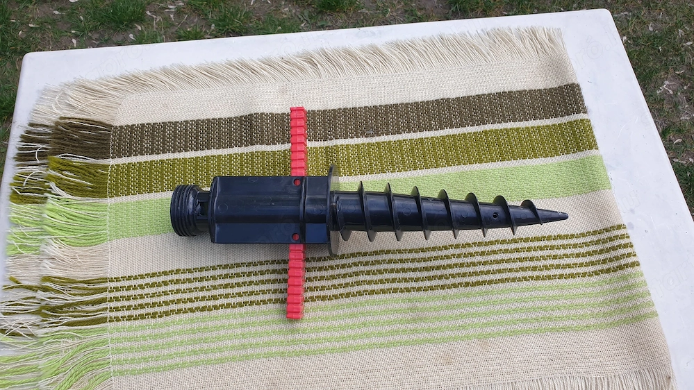 Lecsavarható napernyőtartó eladó