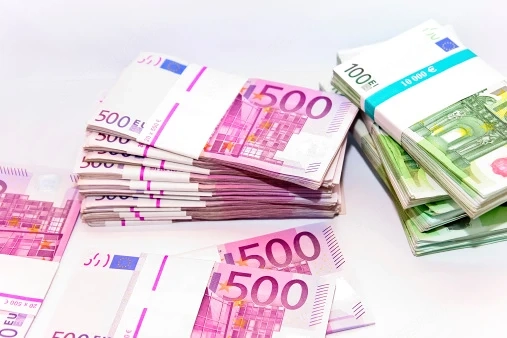 Kölcsönök: Mezőgazdaság, Ipar, Ingatlan 10 000 eurótól 900 000 000 euróig  Finanszírozást keres váll