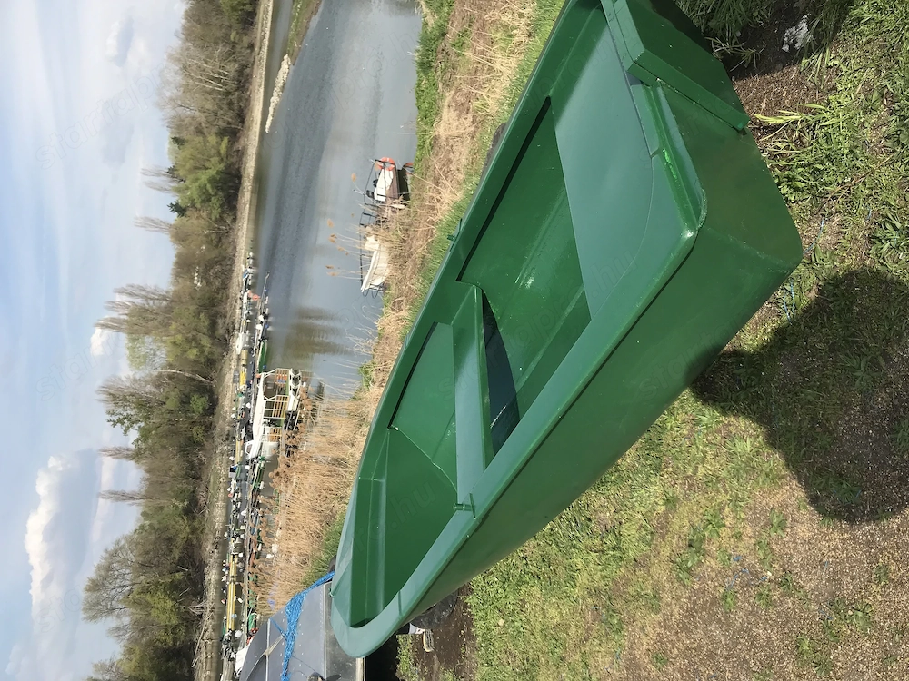 Csónak, horgászcsónak eladó. 340x140, üvegszálas, evezővel