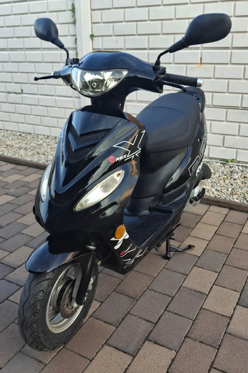 Generic Rex Rs 4T 50 Újszerű 2000km